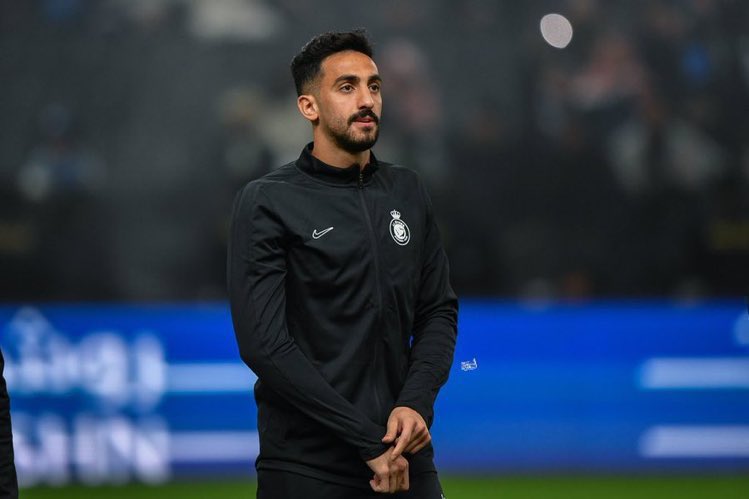 النصر طلب من الاتحاد السعودي 
الموافقة على مشاركة العقيدي قدام العين ورفضوا 

الهلال طلب تقديم فترة الانتقالات عشان يسجلون حمدالله
و وافقوا ليه ما نشوف التسهيلات هذي معنا يخرب بيت الضحك
😂😂😂😂😂😂😂😂😂😂😂😂