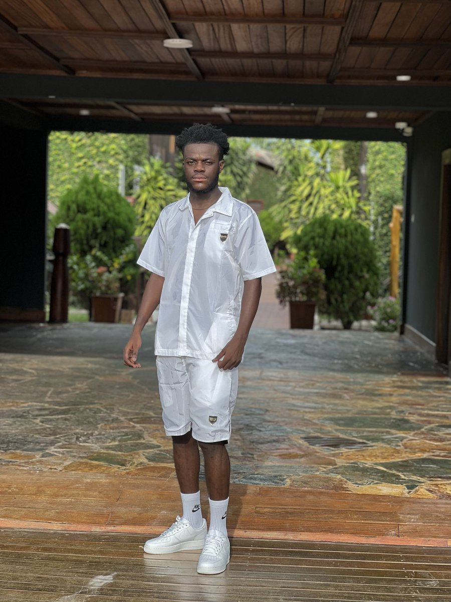 bright_tod1's tweet photo. My birthday is tomorrow y’all 🎉🎊🎂 https://t.co/tpFRo3Oq6g
