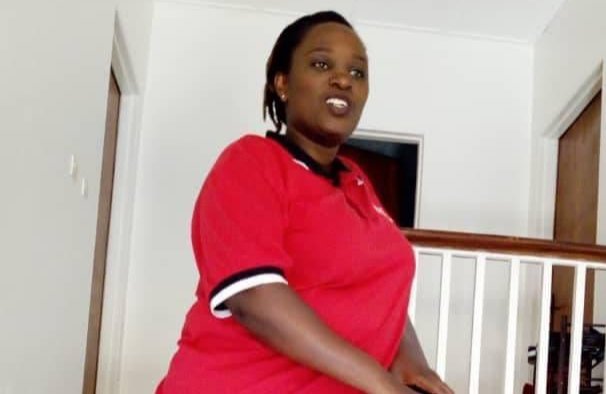 #Burundi: La Cour d'Appel de Bujumbura Mairie a rendu un arrêt d'incompétence pour statuer sur la détention de la journaliste du média en ligne "La Nova", Sandra Muhoza. Cet arrêt biscornu intervient après 14 mois d'incarcération illégale envers cette journaliste.<a href="/hrw/">Human Rights Watch</a> <a href="/RFI/">RFI</a> <a href="/Trial/">TRIAL International</a>