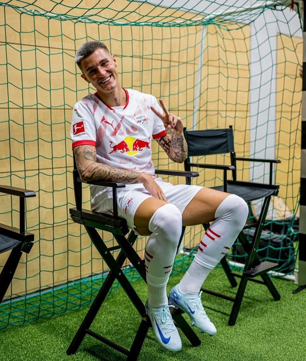 Top Gunner 🔴⚪️🔝 tweet media