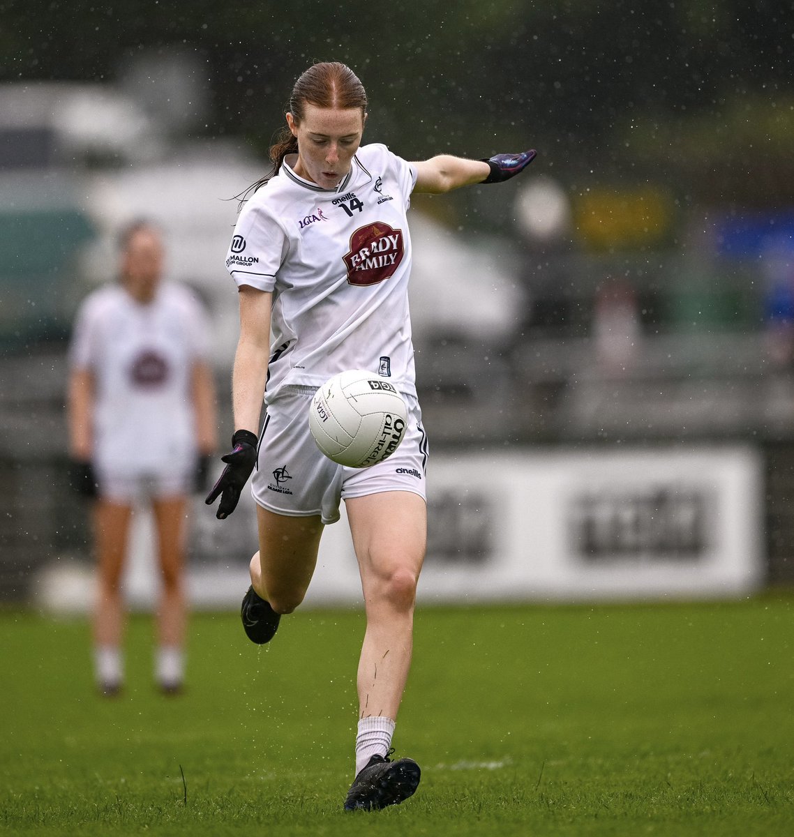 GAA_BEO's tweet image. Dé Sathairn ar Peil na mBan Beo
Cluichí Ceathrú Ceannais na hÉireann 🤩
All-Ireland Quarter-Finals this weekend in the TG4 Championship 🏐
Beo @ 13:00
@dublinladiesg v @CorkLGFA
Beo @ 15:15
@GalwayLgfa v @WaterfordLGFA
Beo @ 19:15
@Kerry_Official v @KildareLGFA1