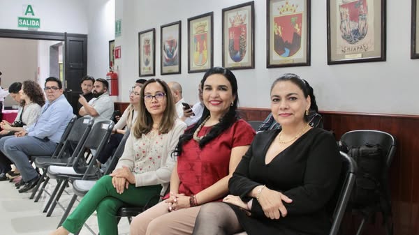 teechiapas's tweet image. La Magistrada Magali Arellano y la Magistrada Sofía Ruiz asistieron a la firma del convenio para crear el Observatorio de Participación Ciudadana en Chiapas. @IEPCChiapas  @congresoChis @comunica_unach  #TEECH