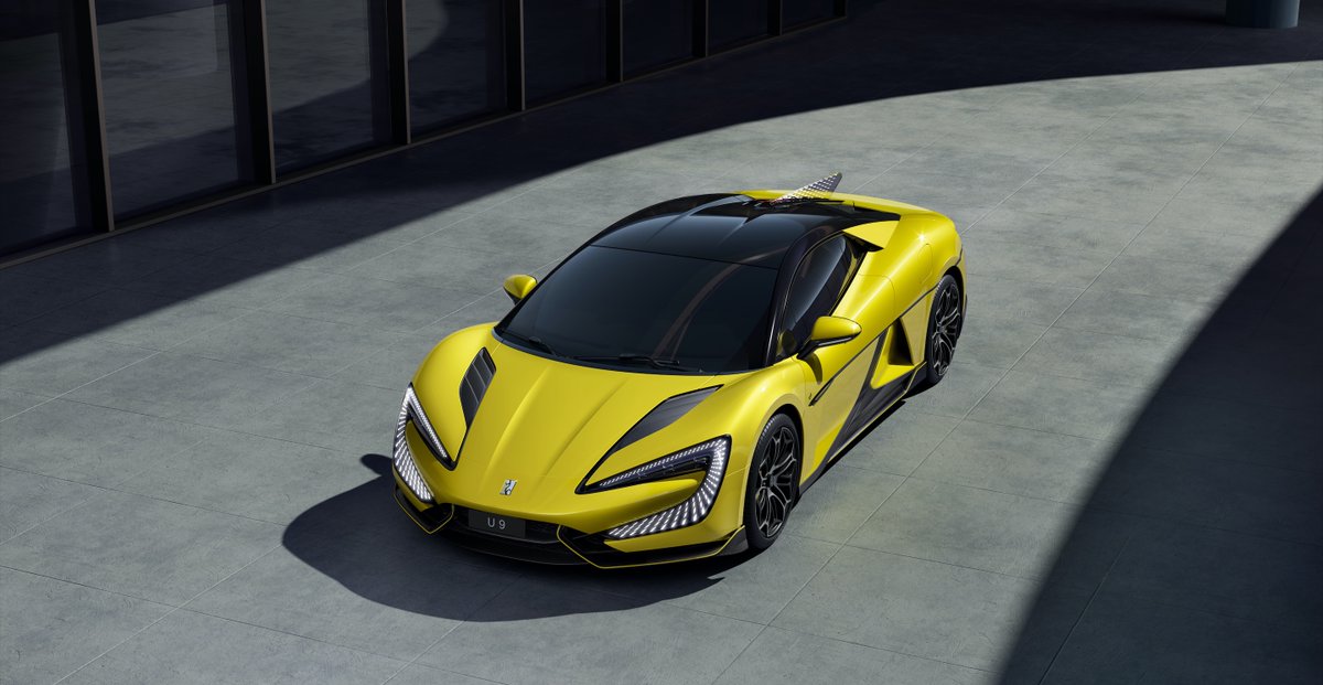 BYDCompany's tweet image. YANGWANG U9. An all-electric supercar that accelerates from 0 to 100 km/h in just 2 seconds. Built on the e⁴ Platform and shaped by the bold Time Gate design, the U9 merges extreme performance with refined comfort and uncompromising safety.