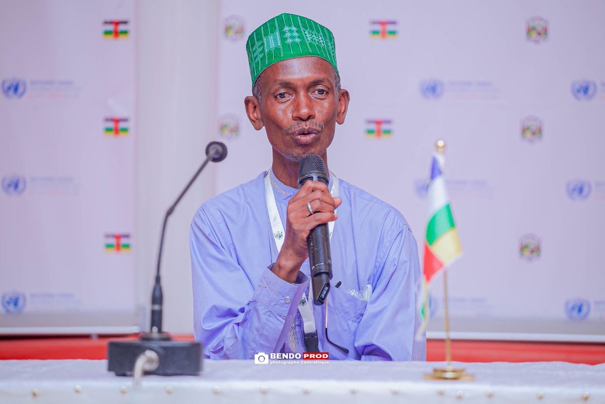 UNHCR_CAR's tweet image. 🎙️ « Il faut nous accompagner à trouver des moyens de réintégration durable pour sortir définitivement de la dépendance & pouvoir nous prendre en charge nous-mêmes », souligne Abdoul Karim, un retourné centrafricain.
🔁 Un rappel important des #SolutionsPourCAR
#CARSolutions