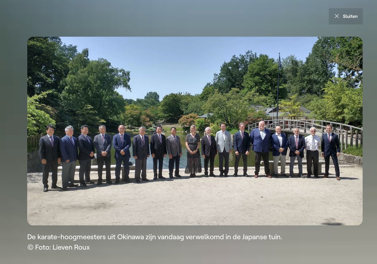 Japanse mannen in pak VS Vlaamse mannen in pak. 😂