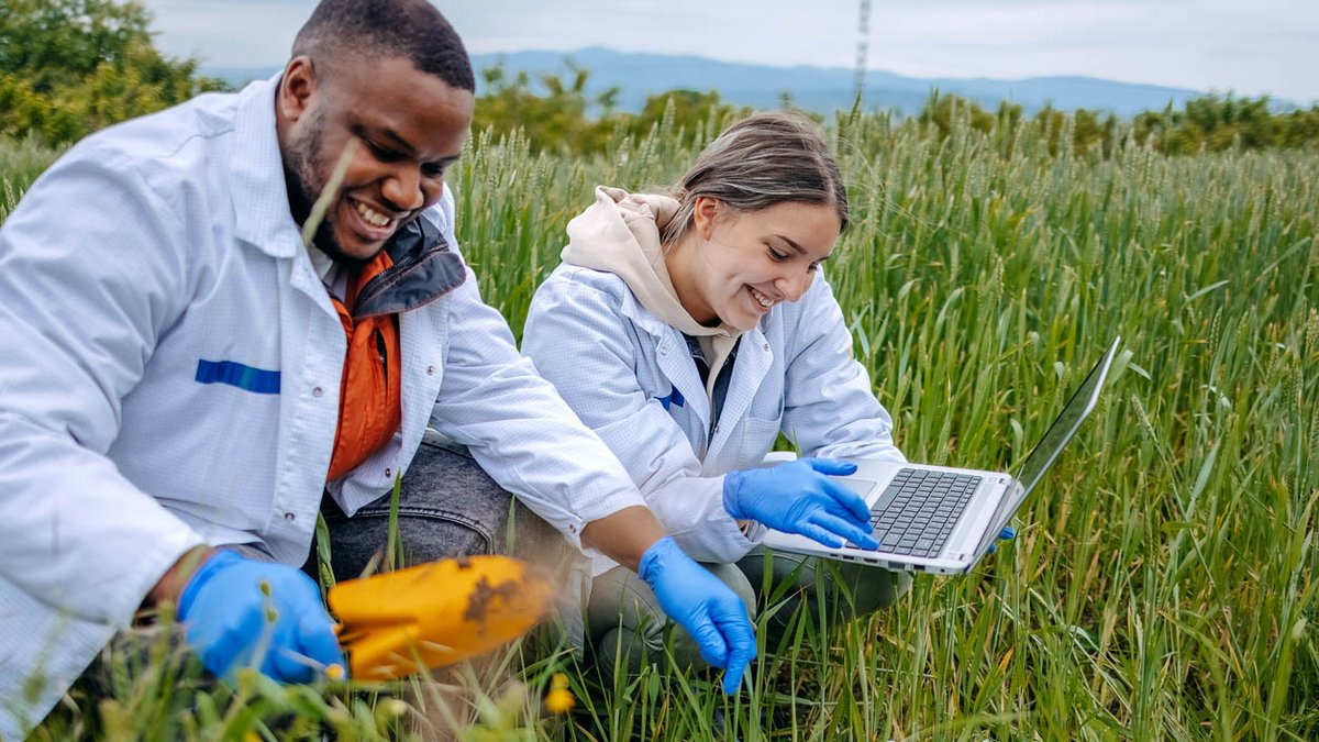 ColumbiaSIPA's tweet image. The NextGen Service Fellowship is offering fifty-two American undergraduate and graduate students the opportunity to support communities overseas by funding 4-week internships in the fields of education, public health, agriculture, the environment, and economic development.…
