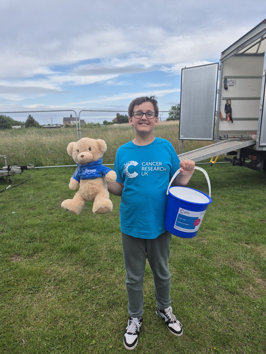 Year 6 are so proud of J, who helped his mum at a music festival over the weekend.  He shared with class how he went around raffling off a teddy bear, and raised a massive £92 for Cancer Research UK! What a lovely gesture J, you're a superstar! #alwaysaiminghigh