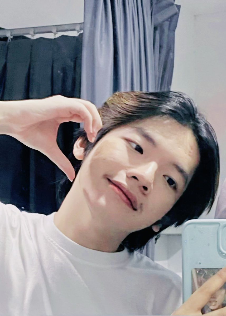 attapuuu1's tweet photo. ini kembar yaa 🤭🤏

#axelots #bemine #bimarexa https://t.co/JHGwnv23A1