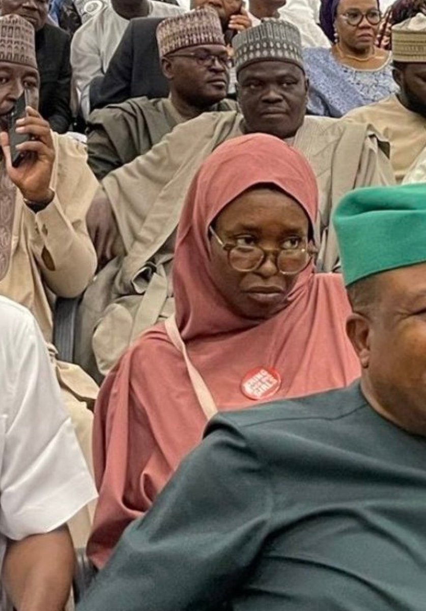 abdullahayofel's tweet photo. Aisha yesufu and Elrufai in the same party: wow 😂🙆😲 https://t.co/lsTlkNiTX7