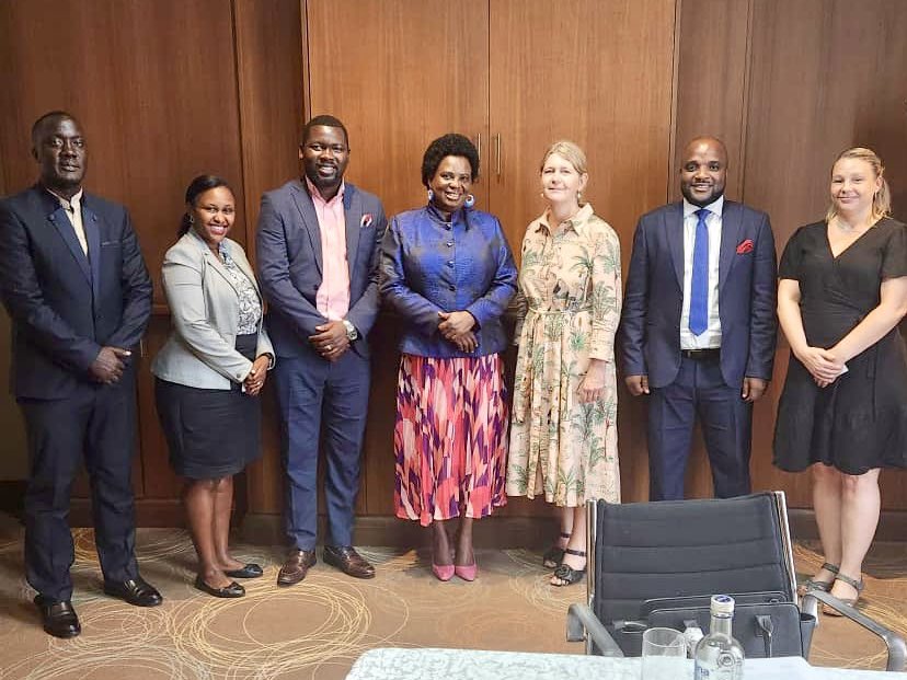 Amb. Maria Håkansson (@swedenvoyuganda) on Twitter photo Appreciated the opportunity to discuss shared priorities and areas for collaboration related to gender equality, SGBV, youth and other special interest groups with Hon <a href="/BettyAmongiMP/">Hon Betty Amongi</a> <a href="/Mglsd_UG/">Ministry of Gender, Labour and Social Development</a> and her team including <a href="/Jacobeyeru/">Jacob Eyeru</a>. 🇸🇪🇺🇬 Appreciated the opportunity to discuss shared priorities and areas for collaboration related to gender equality, SGBV, youth and other special interest groups with Hon <a href="/BettyAmongiMP/">Hon Betty Amongi</a> <a href="/Mglsd_UG/">Ministry of Gender, Labour and Social Development</a> and her team including <a href="/Jacobeyeru/">Jacob Eyeru</a>. 🇸🇪🇺🇬