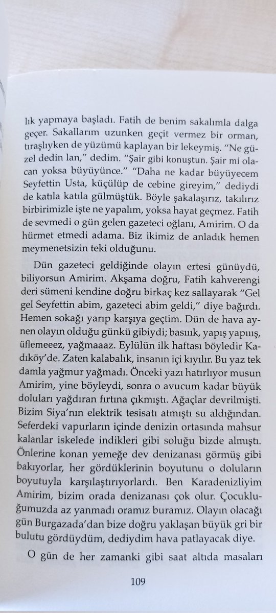 Hayal kurarsınız bazen ve istedikleriniz gerçekleşmiş gibi gelir o an. Bir an kaç saniye ederse o süre kadar. 
@dedektif_dergi nin Zehirli Kalem Polisiye Öykü Yarışmasında 7. olan öyküm dijital değil gerçek bir kitapta basıldı ♥️ Teşekkürler ❤️ Bazen hayat hayallerden daha güzel.