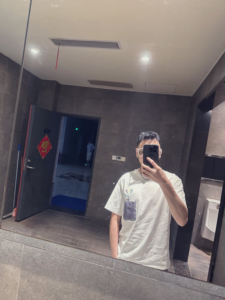 看完电影《侏罗纪世界重生》还好 有人帮我口吗🥵