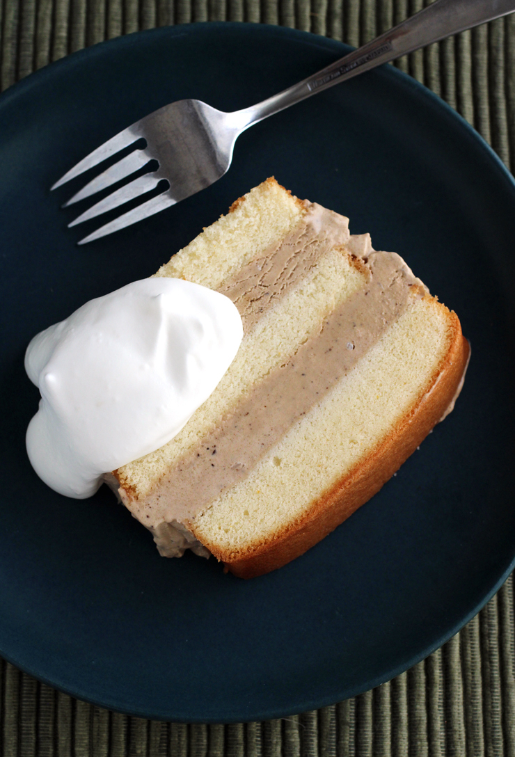 CarolynJung (@carolynjung) on Twitter photo Sarah Lee Pound Cake goes fancy with a creamy filling flavored with Lipton tea and coffee that tastes like pure nostalgia for me. #calvineng <a href="/CrownPublishing/">Crown Publishing</a> foodgal.com/2025/07/the-no… Sarah Lee Pound Cake goes fancy with a creamy filling flavored with Lipton tea and coffee that tastes like pure nostalgia for me. #calvineng <a href="/CrownPublishing/">Crown Publishing</a> foodgal.com/2025/07/the-no…