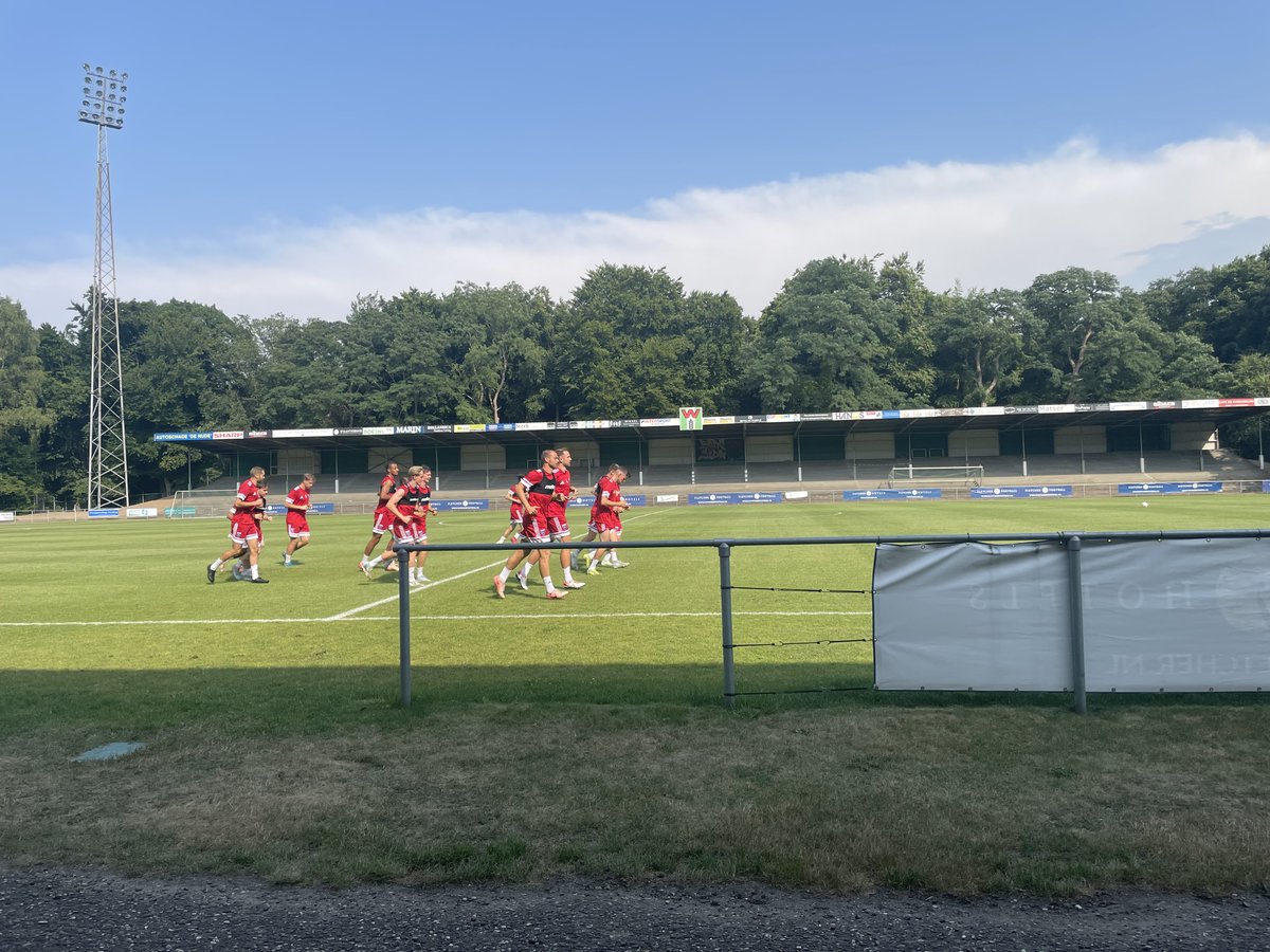 Deze week is <a href="/KickersEmden/">Kickers Emden</a> te gast bij 𝐅𝐥𝐞𝐭𝐜𝐡𝐞𝐫 𝐖𝐚𝐠𝐞𝐧𝐢𝐧𝐠𝐞𝐧 voor een #Trainingskamp ter voorbereiding op het nieuwe seizoen.

Wij wensen het team een fijn verblijf en veel succes toe!

#KickersEmden #Emden #dewageningscheberg #trainingskamp #preseason #voetbal
