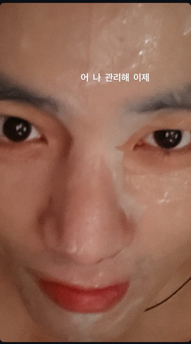 Ggukiiee_97's tweet photo. Instagram story of #THV 
.
.
.
#TAEHYUNG #taehyung #V #thv #kookv https://t.co/F9duYEpqYV