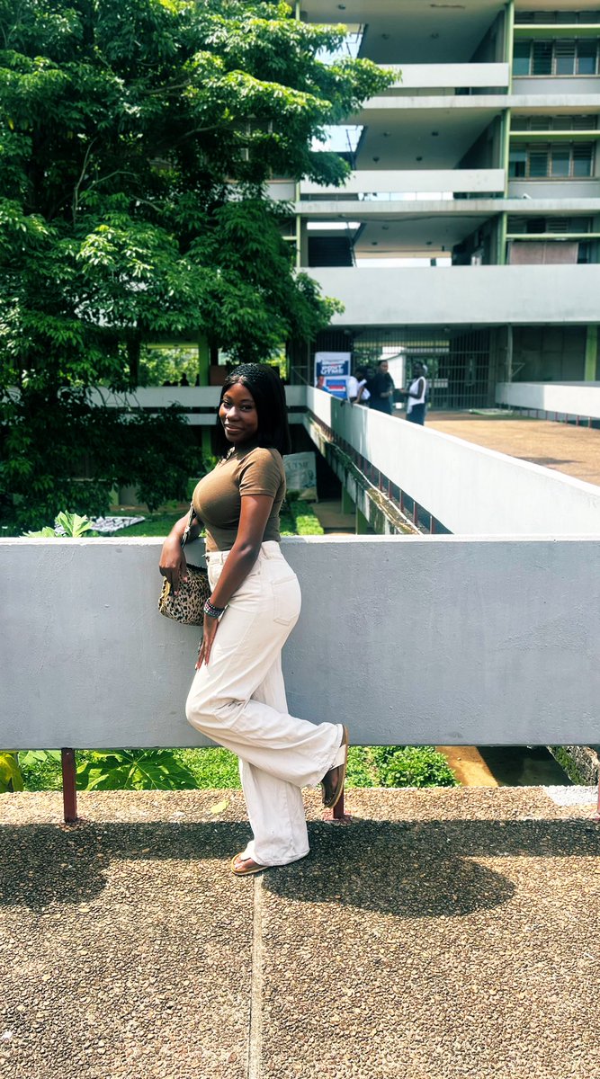 Sophy_ofOau's tweet image. Happy new month 😍

#OAUTwitter