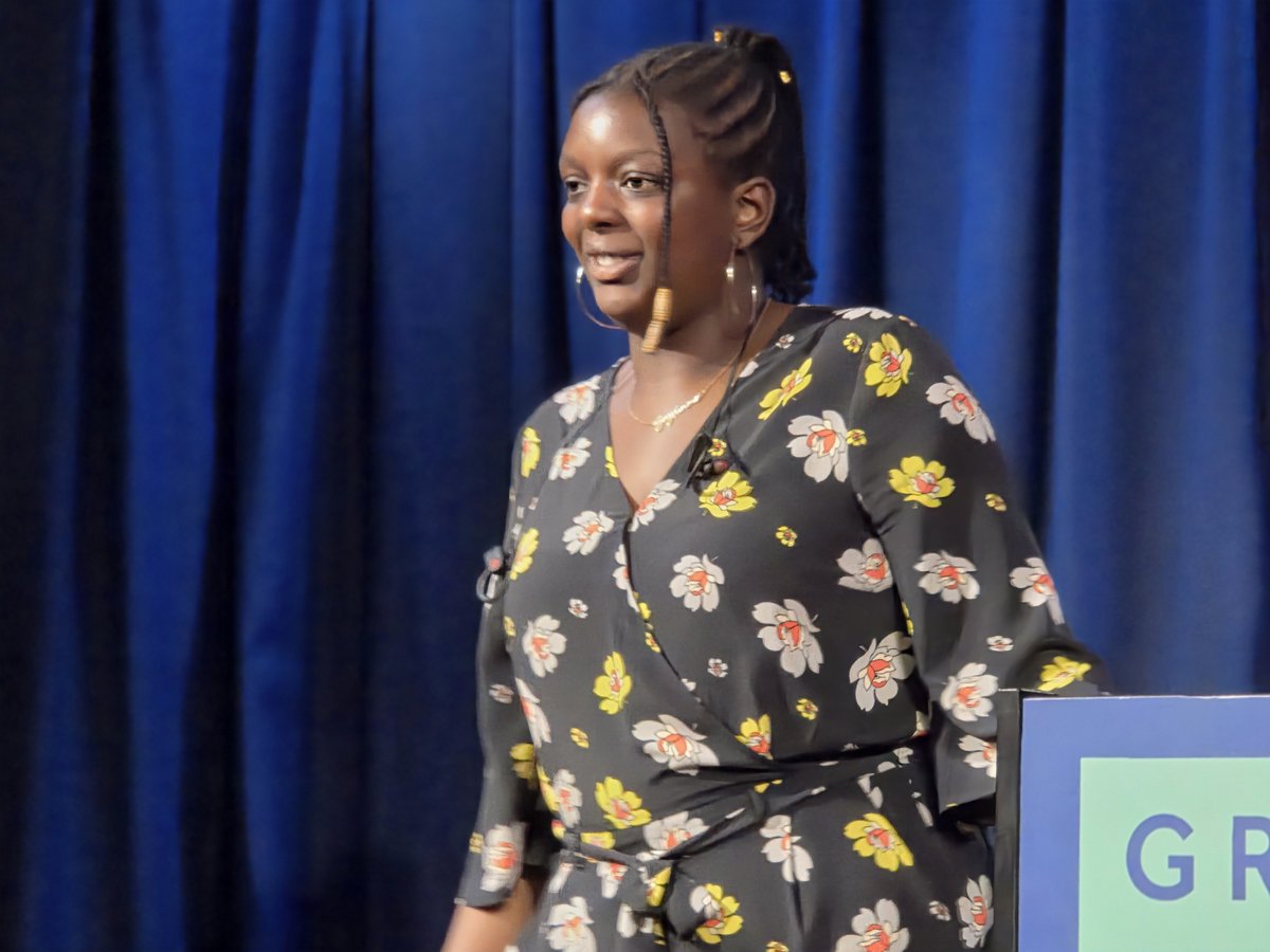 Next! Oluwaseyifunmi Ayinde of The <a href="/LatymerN9/">Latymer</a> School, takes centre stage at the final of our Young Orator of the Year comp, to explain why the powerful debut novel by <a href="/angiecthomas/">Angie Thomas</a>, The Hate U Give, should be on everyone's reading list... 📘

#YoY #StudentVoices #YouthOrators