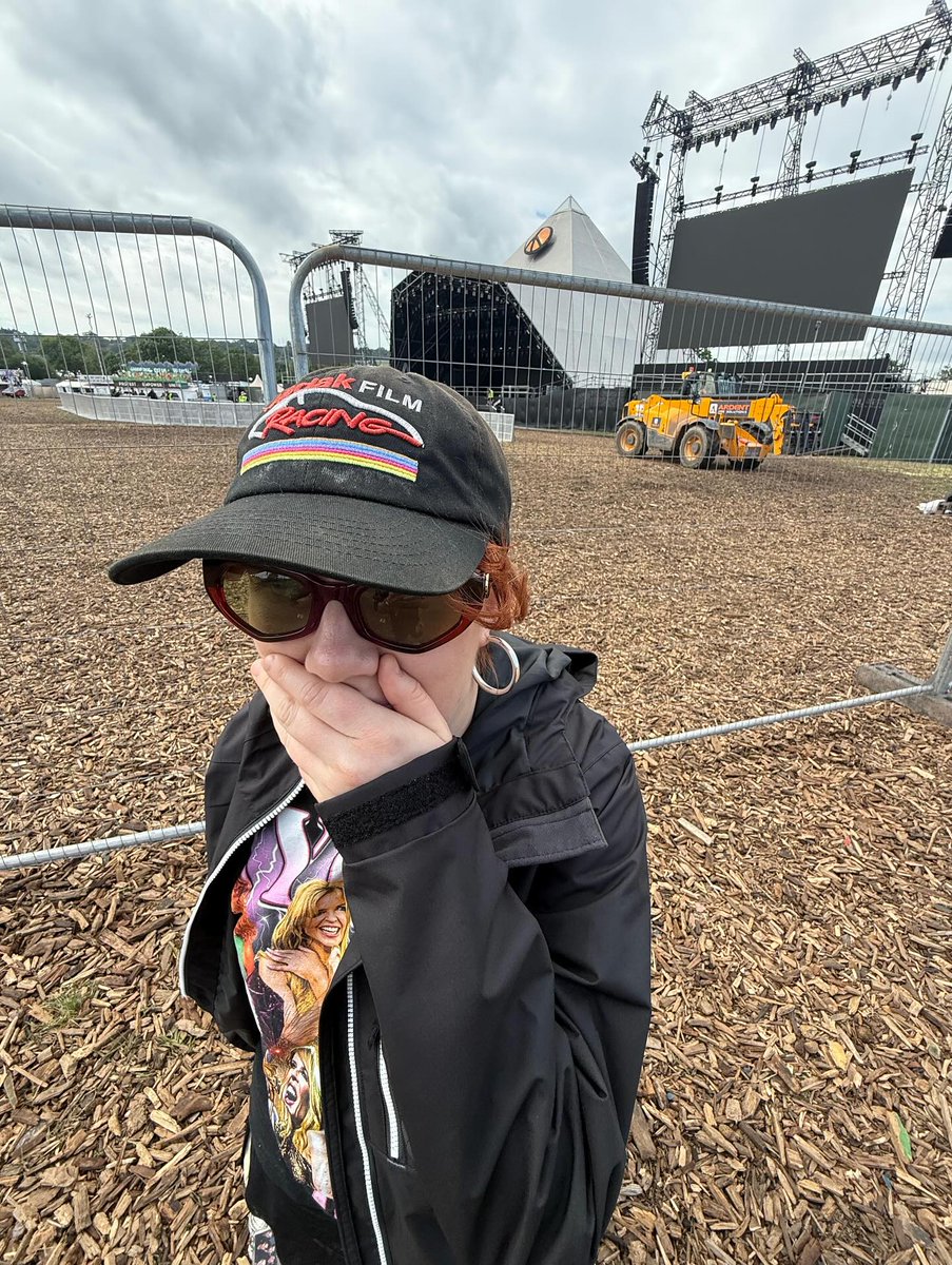 cmatbaby's tweet image. im not very good at taking pictures so these are all i really have on my phone from the best weekend of my whole entire life. you cant have any of my videos because all you can hear is me singing slightly wrong lyrics really loudly