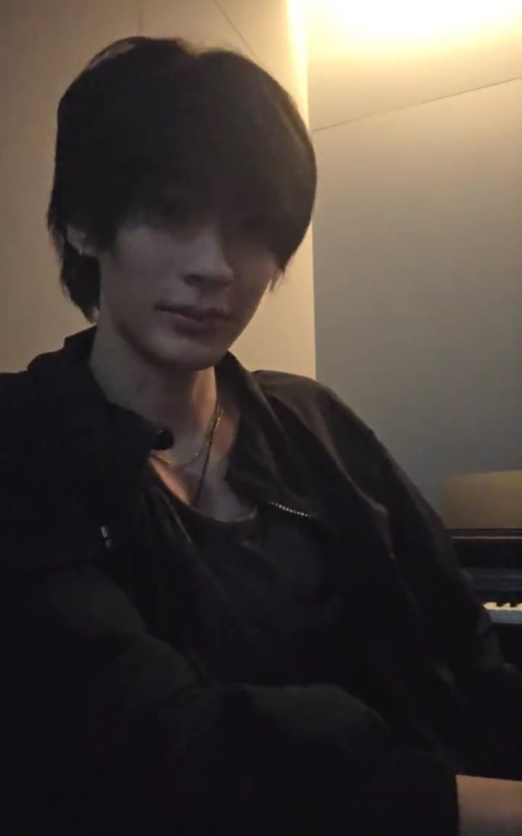 born in Boston
good-looking
always working to get better 
never stop learning 
shy
soft spoken 
music taste so immaculate
yes, all of this is anton lee