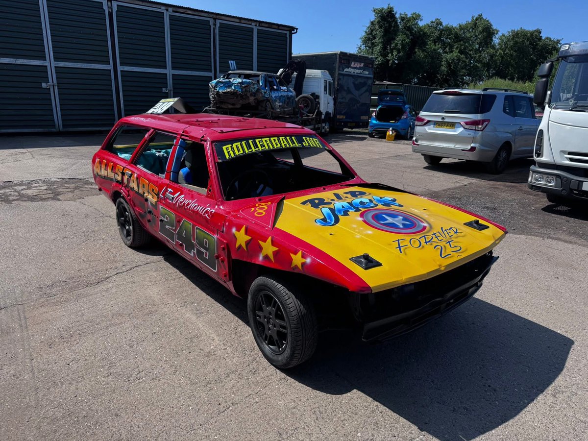 YorStox's tweet photo. Doesn’t this look the business!

Josh Barber is now ready for action at Odsal Stadium, Bradford this Saturday from 5pm.

This is Josh’s first appearance outside of 1600 Bangers and we wish him well.

It’s going to be a great night…ensue you also catch the grand parade from 4:15 https://t.co/Qm0CMt0KGr