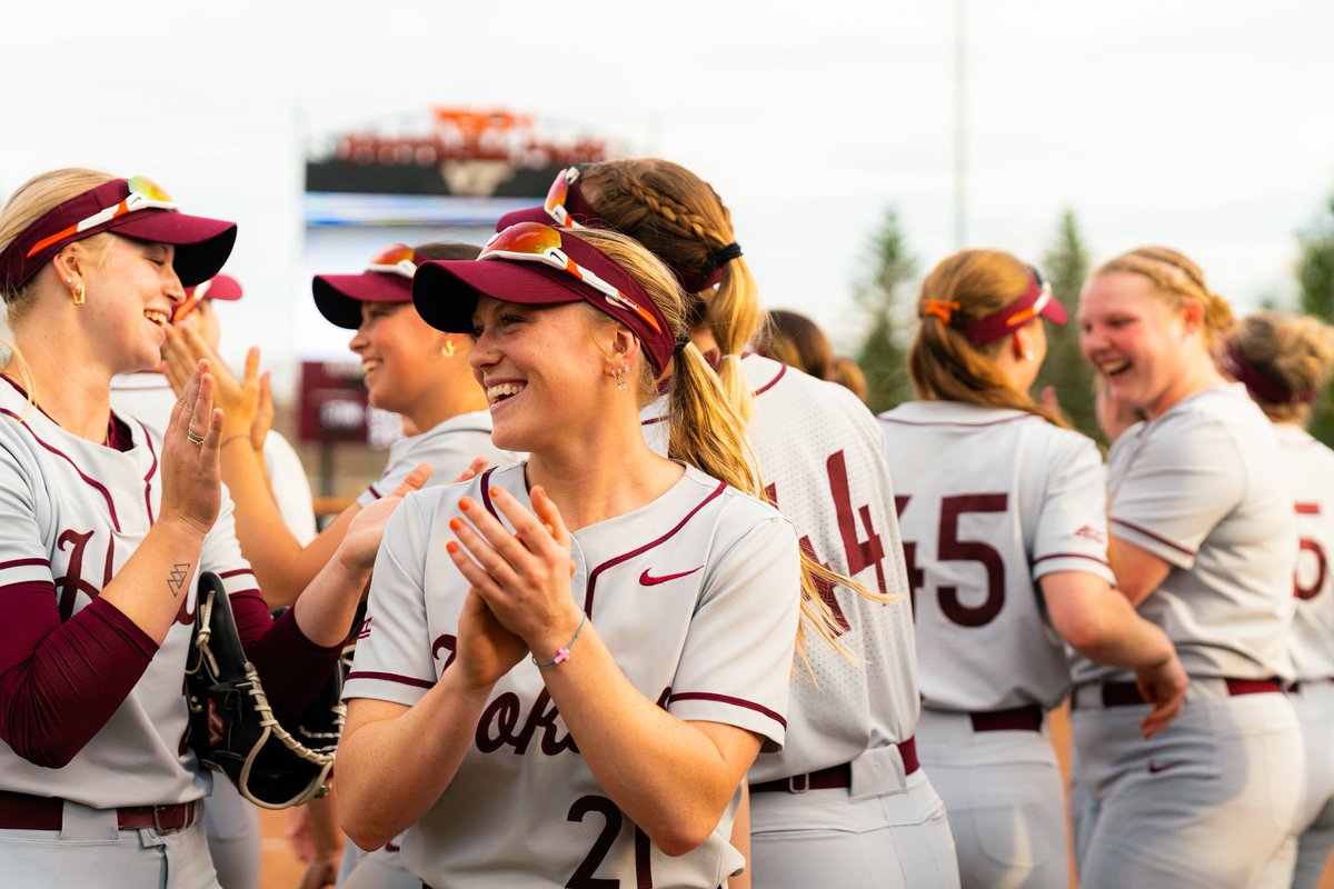 HokiesSoftball's tweet image. Some more of our favorite photos ๐ธ
#Hokies