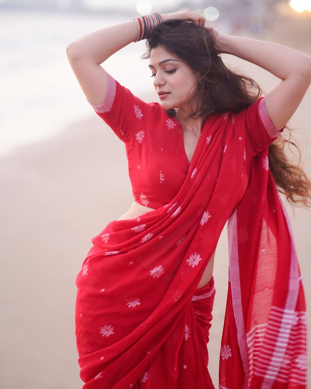 Gu3bw2JWQBoMOmW?format=jpg&name=large