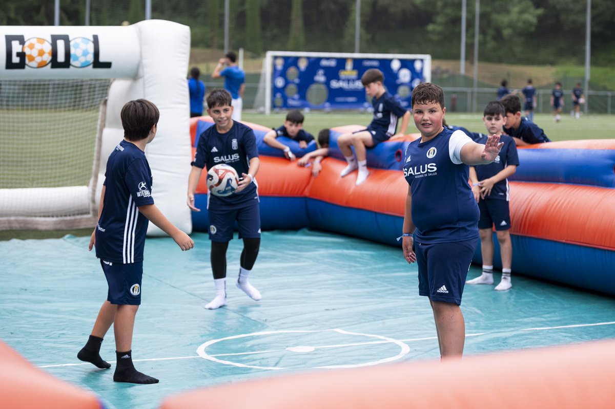 Fundación Real Oviedo (@fundacionro) on Twitter photo 😄 Nos encanta ver cómo disfrutan y aprenden al mismo tiempo
📸 Semana ✌🏻 del Campus <a href="/SegurosSalus/">Salus seguros de salud</a> Real Oviedo
#FundaciónRO 🔵⚪ 😄 Nos encanta ver cómo disfrutan y aprenden al mismo tiempo
📸 Semana ✌🏻 del Campus <a href="/SegurosSalus/">Salus seguros de salud</a> Real Oviedo
#FundaciónRO 🔵⚪