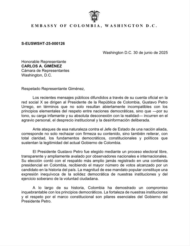 RepCarlos's tweet photo. 🚨Siento un profundo amor y respeto por el pueblo colombiano: valiente, trabajador y amante de la libertad. 

Pero seamos claros: Gustavo Petro no representa esos valores. 

Su agenda es peligrosa para #Colombia y la región. Respaldo a quienes respetan a USA, pero a Petro no.🇺🇸🇨🇴 https://t.co/Sc9uNWM4KU