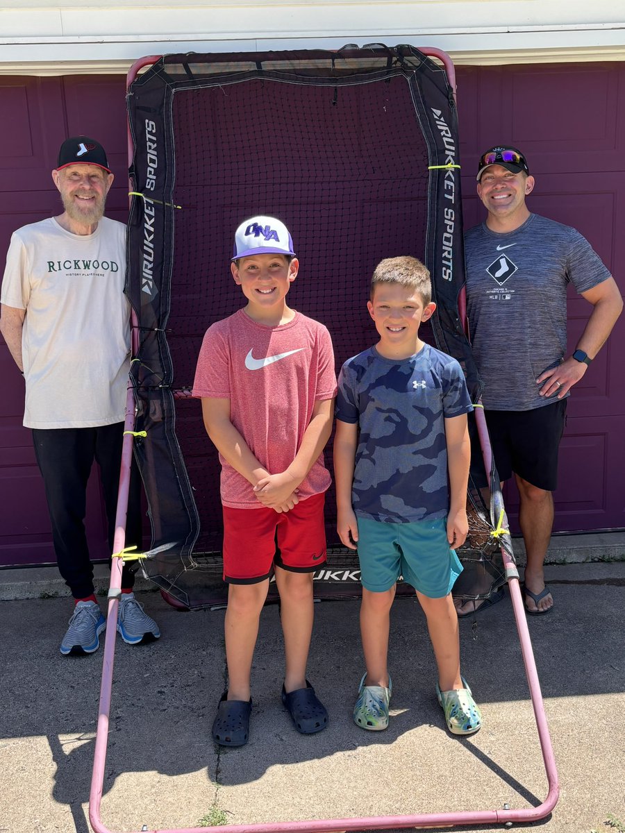 ProfeBeckstrom's tweet image. Summer 2025 - Day 24: A visit with Coach!!