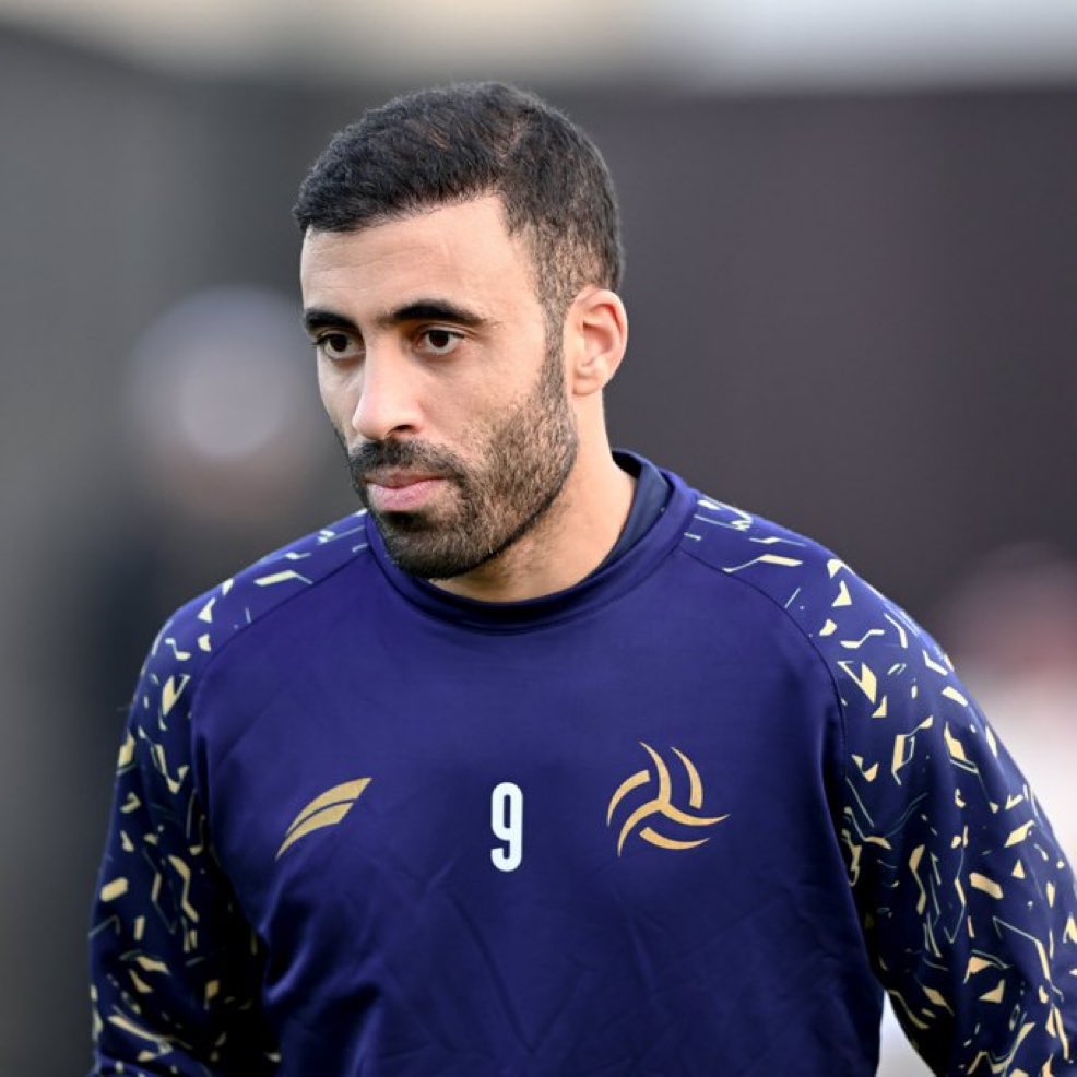 عبدالرزاق حمدالله اللاعب الاجنبي الوحيد الذي لعب للأربعة الكبار في السعودية 

#الشباب #الهلال #الاتحاد #النصر