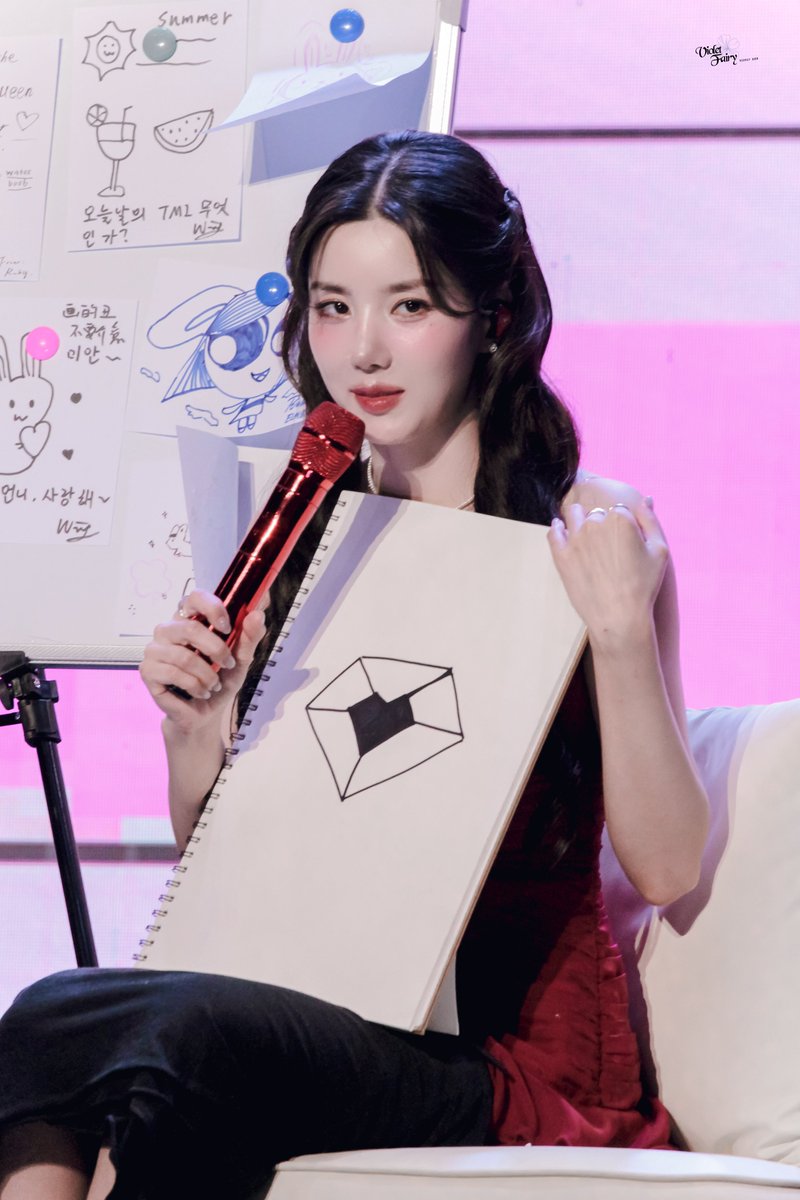 250628

🥰💎

<a href="/KWONEUNBI/">권은비 (KWON EUNBI)</a> 
#권은비 #KWONEUNBI 
#クォンウンビ #ウンビ