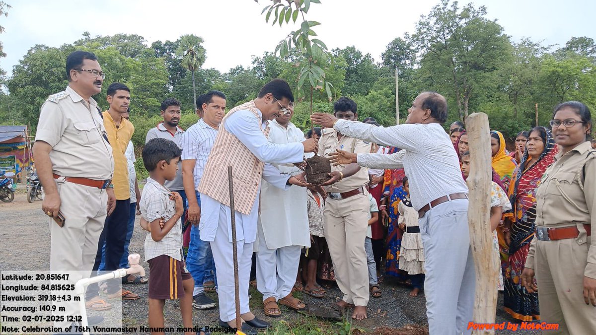 DeoParesh's tweet photo. Participated ' एक पेड़ मां के नाम ' programme held at Rudsingha (Athmallik constituency). @narendramodi  @dpradhanbjp  @KVSinghDeo1 @LataUsendi  @bjpodisha1  @vijaypalsinghto https://t.co/GULg0kEmq5