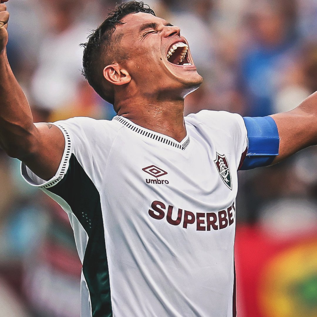 R10Score's tweet photo. Thiago Silva é o único zagueiro presente nas quartas de finais da Copa do Mundo de Clubes que não cometeu faltas e não sofreu dribles! 👀🇧🇷 https://t.co/Phu0OSnVde