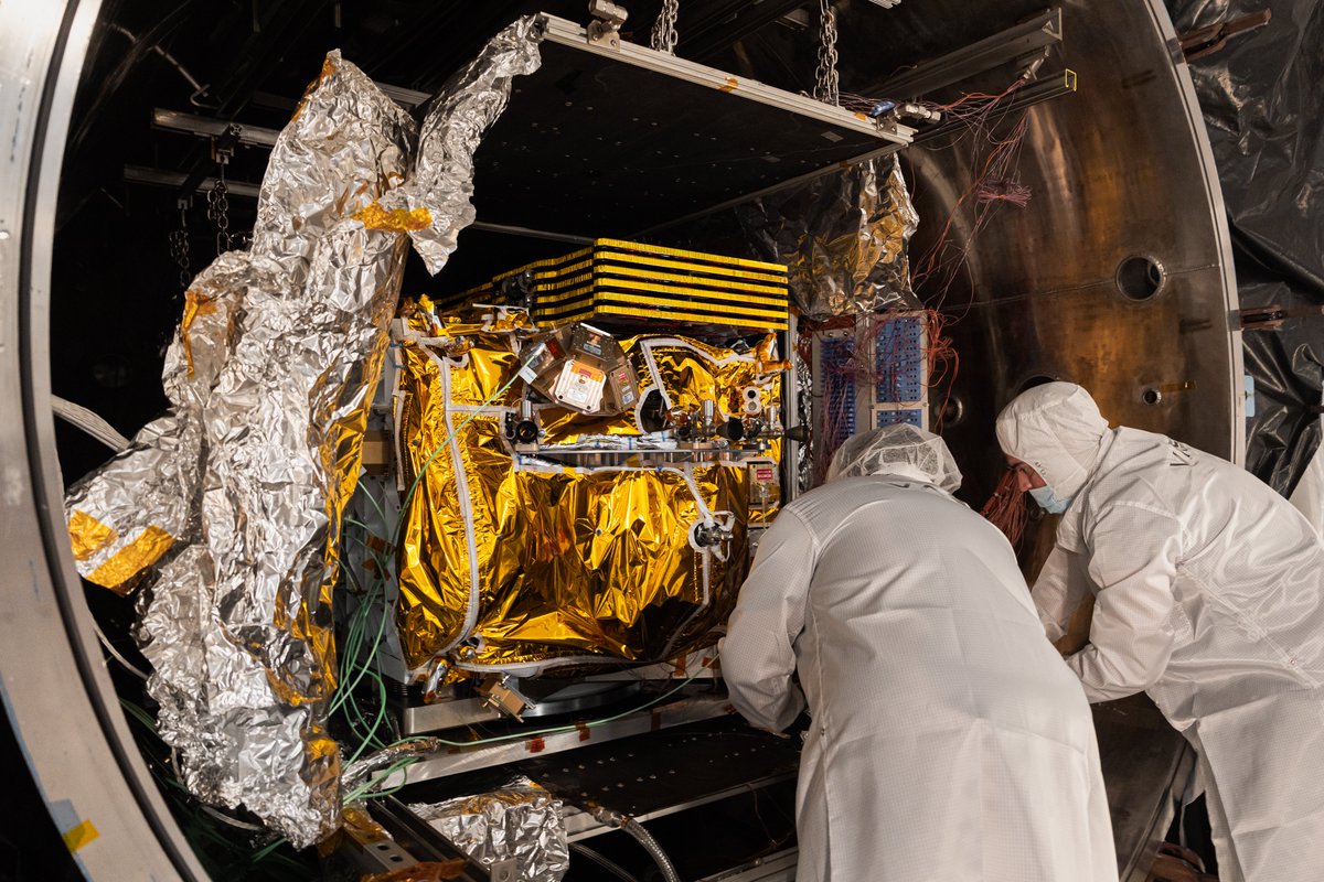 vast's tweet image. Haven Demo moves into the Thermal Vacuum chamber (TVAC), where we simulate the extreme temperatures and vacuum conditions of space. This test allows our team to replicate vehicle operations in space and gain valuable insights that will help us prepare for Haven Demo being…