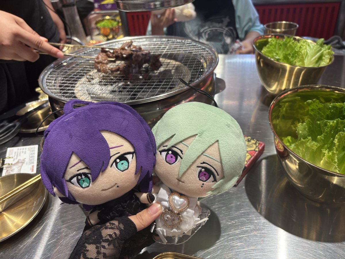 The cutest in the world……マヨイと巽🥰🥰