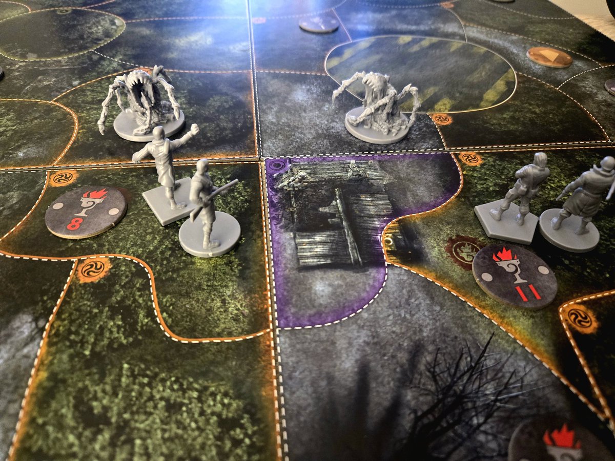 Seryu_MG's tweet photo. Partidazas a #FireTeamZero en #solitario y digo partidazas porque me han reventado más de una vez 🥲 muy buen juego, me ha gustado su gestión de acciones y reacciones con cartas, lo sencillo que es y lo puñetera que se pone la situación, tiene sitio en la ludoteca! #juegosdemesa https://t.co/AQkFenl2Fu