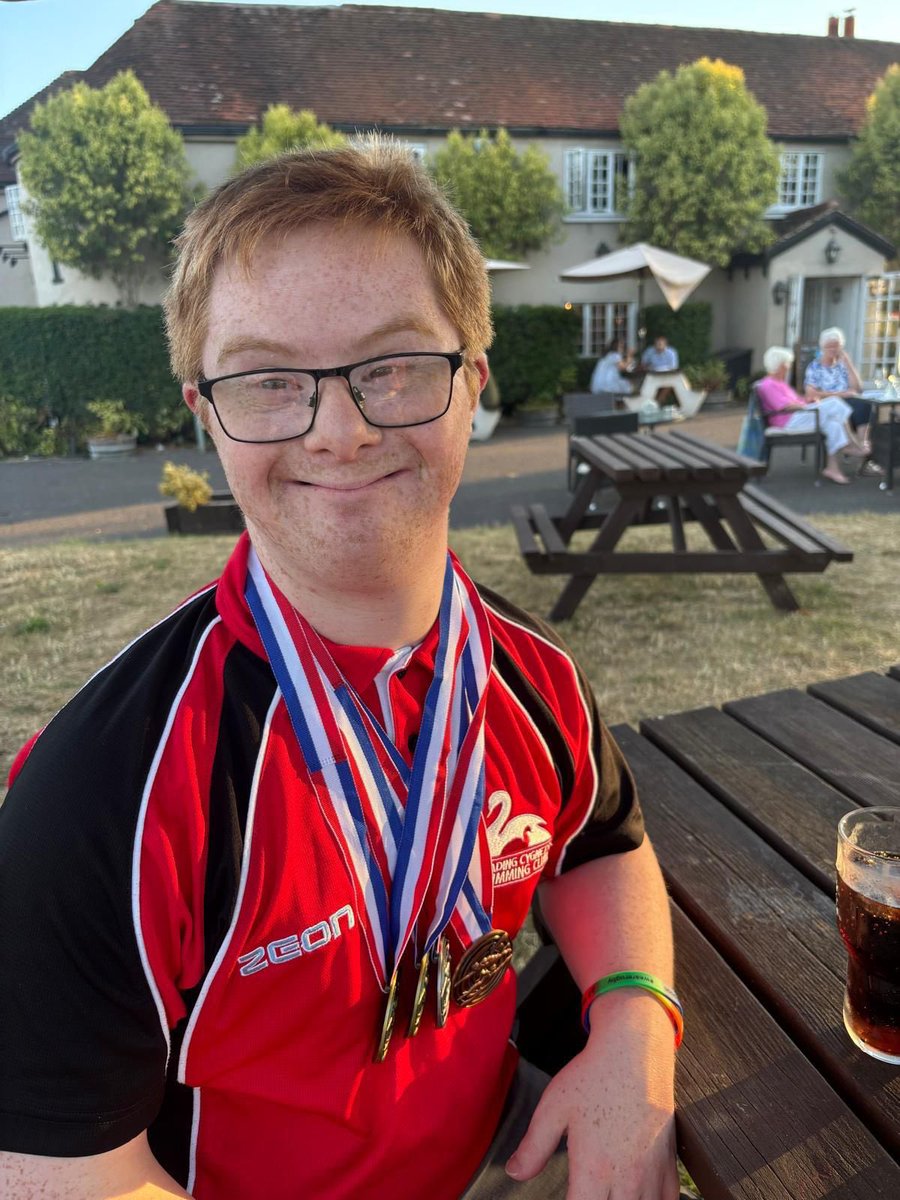 NDSPolicyGroup's tweet image. 🥇🥈 🥉 Huge congratulations to one of our Advisory Group Leaders James, who won 2 golds, a silver and a bronze with the Reading Cygnets at the Harry Wild LD Open last Saturday! 👏🏻 👏🏻 👏🏻