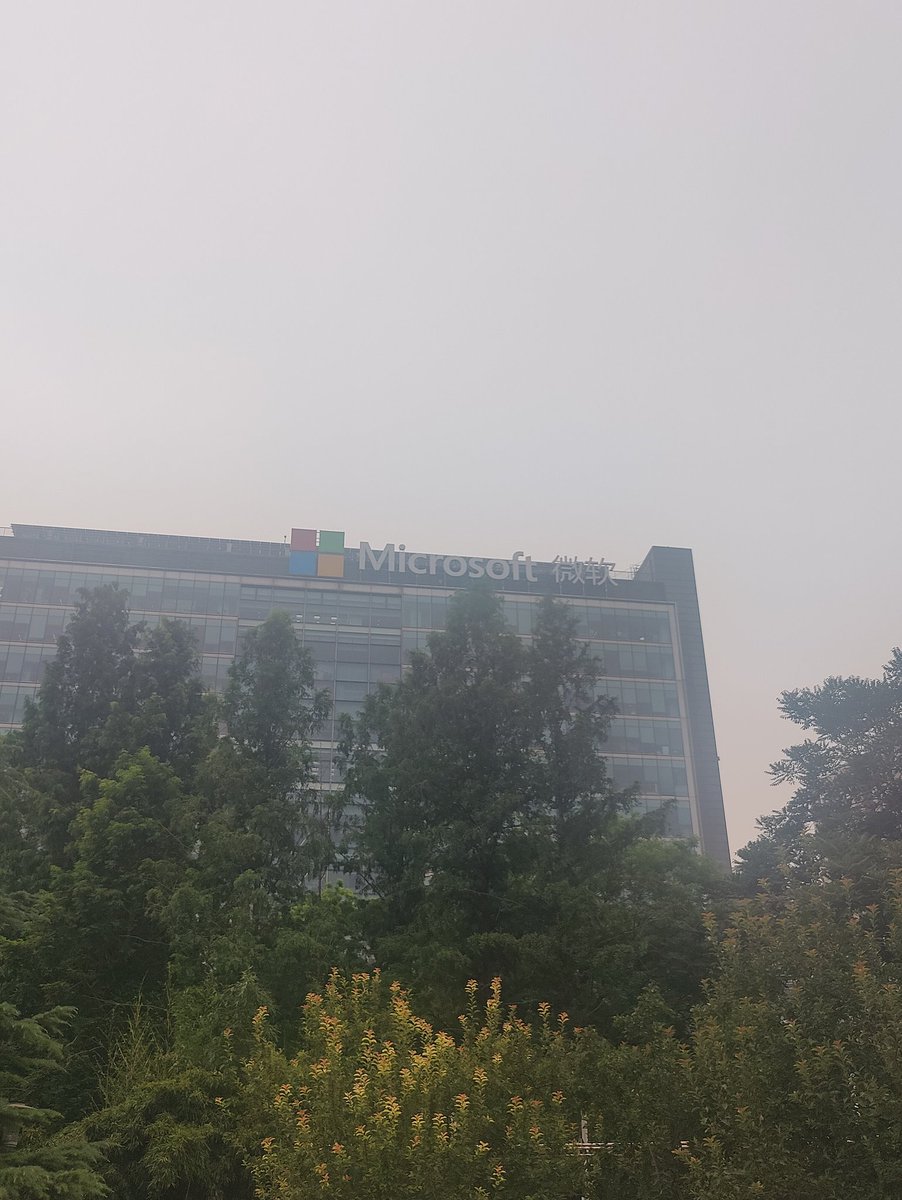 最近xp又开始转移了，以前还没有和pp小的女生做过。现在很想知道被咯的疼是什么感觉。真是奇奇怪怪的xp