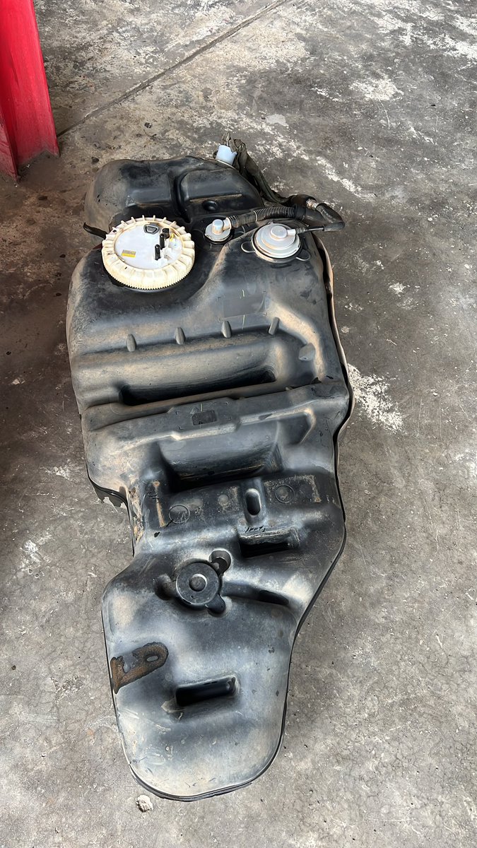 200 series gets a new fuel pump