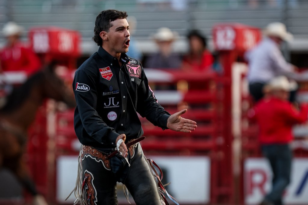 AUSSIE WINS the Saddle Bronc at the 89th Ponoka Stampede 🇦🇺 Full story instagram.com/p/DLnMsahuCgR/…