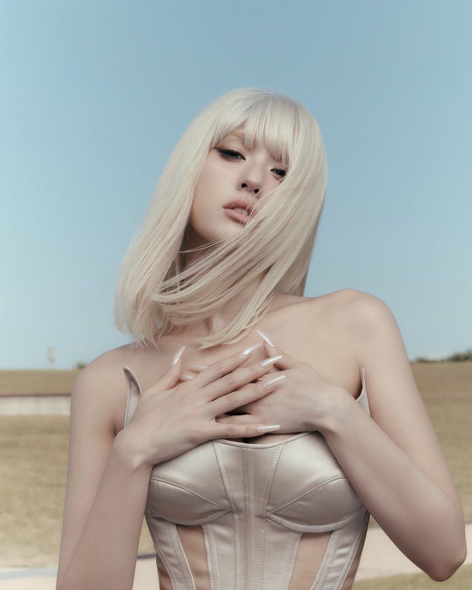 𝑪𝒐𝒎𝒆𝒃𝒂𝒄𝒌 | Pósters Conceptuales del nuevo single de JEON SOMI "EXTRA" 🖤

Disponible este Viernes 04 de Julio! 🐈‍⬛

 #SOMI #전소미 #EXTRA #JEONSOMI_EXTRA #THEBLACKLABEL