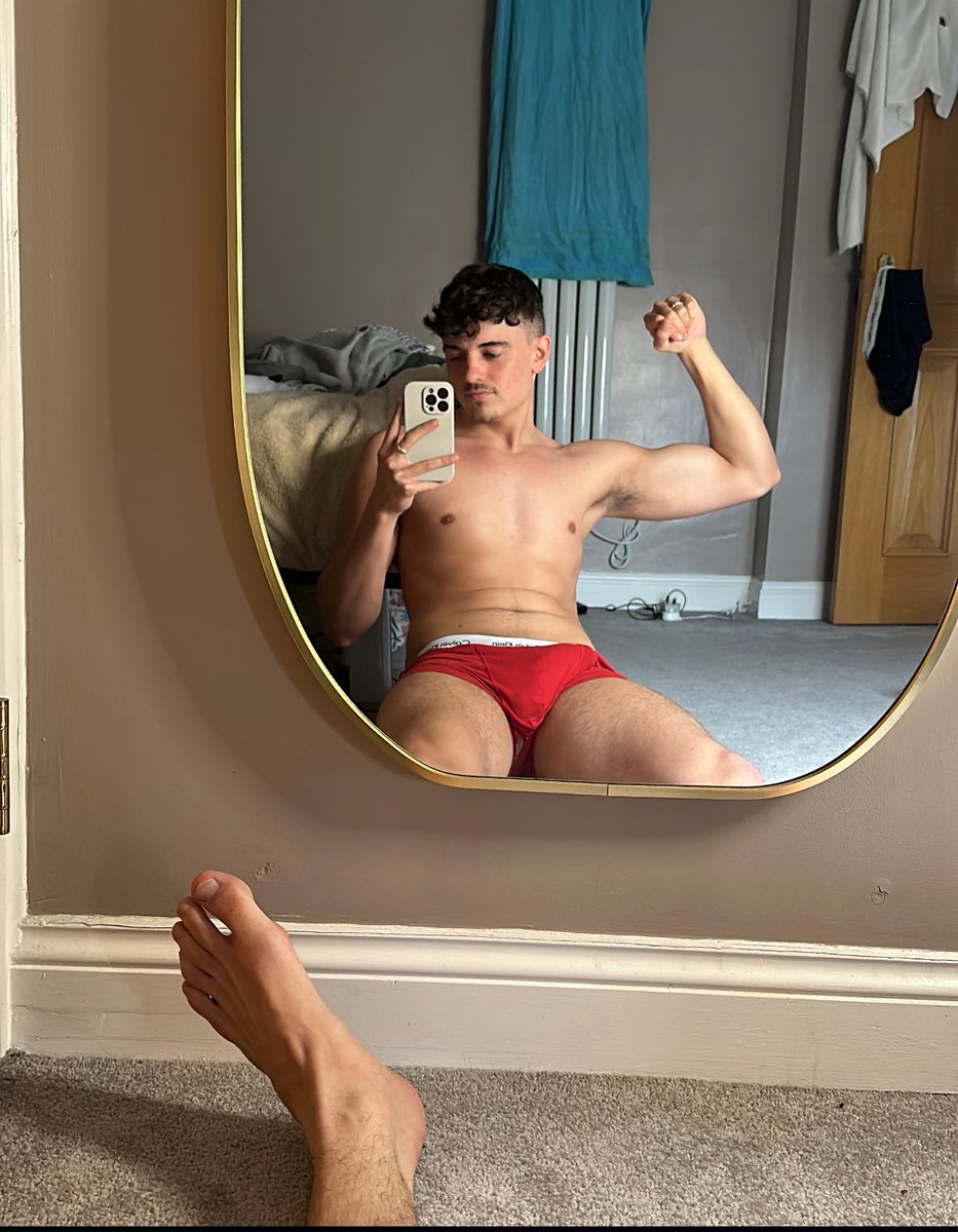 Can’t beat red CKs 😈 Reshare if you agree! 

60% OFF (Link in Bio) 🔥