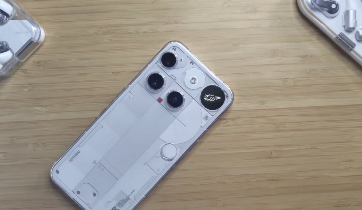 I've been using the Phone(3) for a few weeks and think it is incredible - it's brought fun with the 