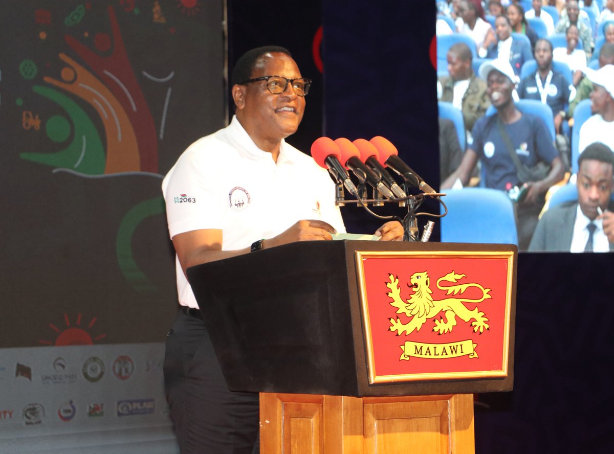 UNMalawi's tweet image. “By launching the Youth Innovation Fund, my Government is demonstrating its unwavering commitment to placing young people at the heart of Malawi’s development agenda.” – H.E. President @LAZARUSCHAKWERA at #YouthSummit2025
#Malawi2063 #InnovationForChange