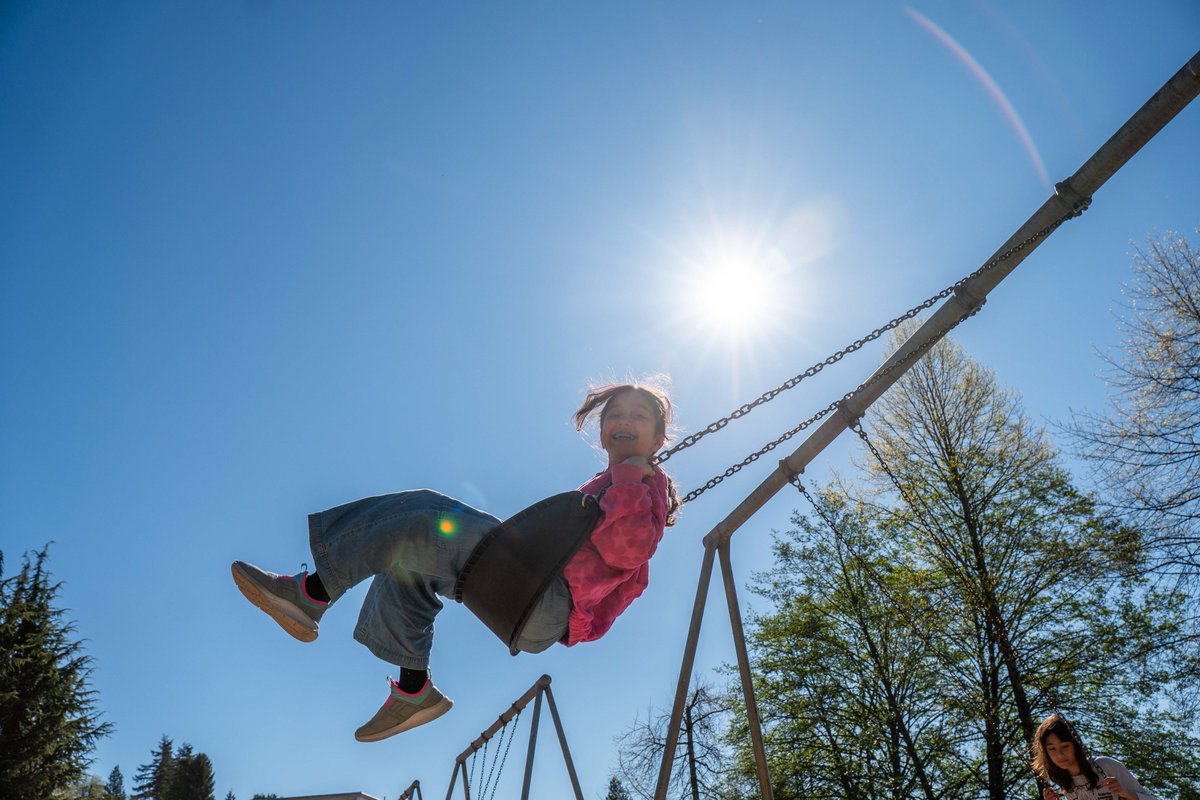 📚🌞 Learning doesn't stop when summer starts! At West Vancouver Schools, our students are diving into new ideas, building skills, and staying curious all summer long. Here’s to a season of growth, discovery, and fun in the sun! 💡✏️ #WestVanEd