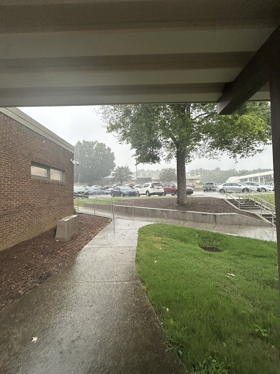 RaleighVice's tweet image. Yeah fuck you hurricane