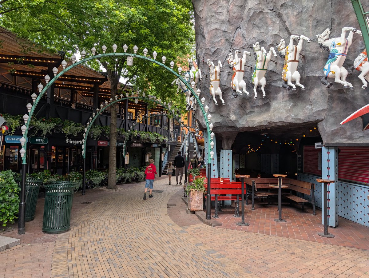 reallyoptimized's tweet image. Walt Disneys inspiration?
Yes, indeed!
4 years before opening Disneyland, Walt traveled to Tivoli, one of the oldest theme parks and located in Copenhagen, Denmark.
His visit immensely inspired what would become Disneyland.
Walt loved the design, lighting, feel, cleanliness…