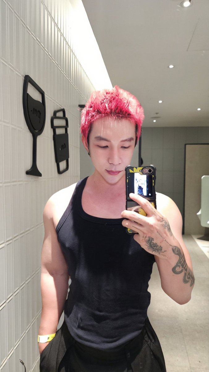 คูมเคเค tweet media