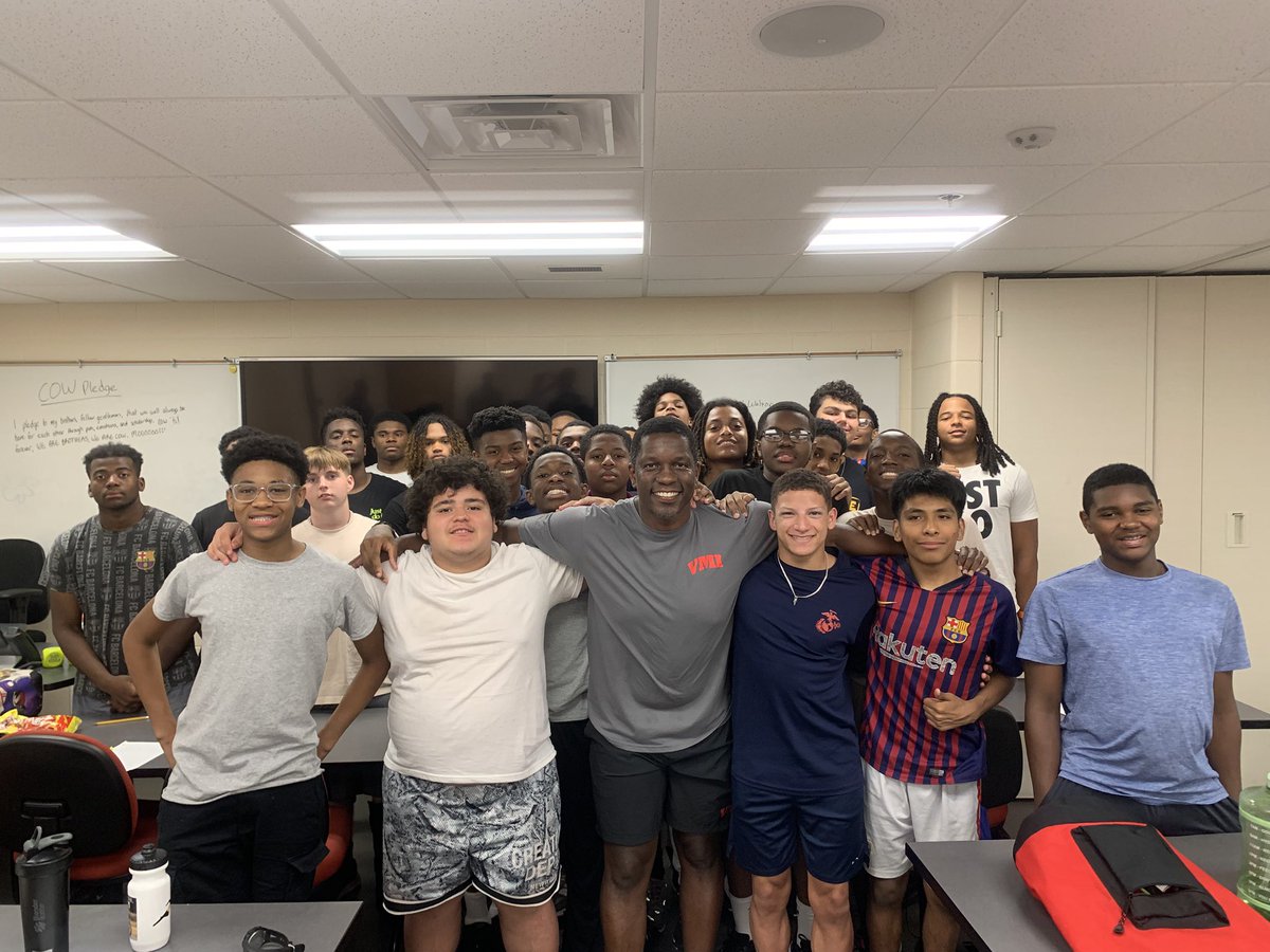 jamjamwalton's tweet image. Thank you to the College Orientation Workshop (COW) for inviting me to speak with the current class last night. For almost 40 years this program has transformed the lives of promising, male, minority high school students. Led by Founder, Mr. Eugene Williams ‘74. RVM!
