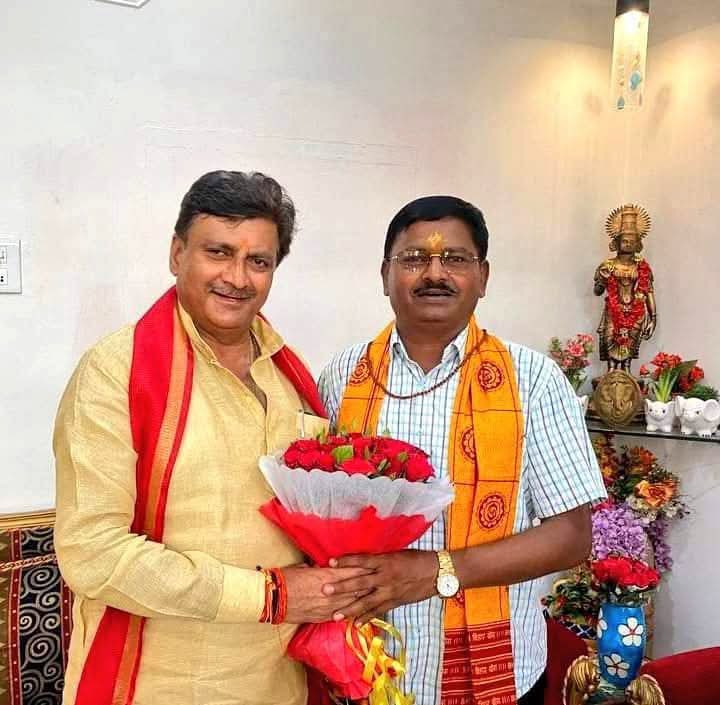 Ratnesh Pandey | रत्नेश पाण्डेय 🇮🇳 (@ratneshofficial) on Twitter photo मध्यप्रदेश से "राष्ट्रीय कार्यकारी परिषद" हेतु निर्वाचित सदस्य आदरणीय गणेश सिंह जी, सांसद सतना एवं आदरणीय योगेश ताम्रकार जी, महापौर सतना आप दोनों को बहुत बहुत बधाई।
सतना के लिए गौरवपूर्ण क्षण।
<a href="/GaneshSingh_in/">Ganesh Singh</a> <a href="/yogeshkumar4bjp/">Yogesh Kumar Tamrakar</a> मध्यप्रदेश से "राष्ट्रीय कार्यकारी परिषद" हेतु निर्वाचित सदस्य आदरणीय गणेश सिंह जी, सांसद सतना एवं आदरणीय योगेश ताम्रकार जी, महापौर सतना आप दोनों को बहुत बहुत बधाई।
सतना के लिए गौरवपूर्ण क्षण।
<a href="/GaneshSingh_in/">Ganesh Singh</a> <a href="/yogeshkumar4bjp/">Yogesh Kumar Tamrakar</a>